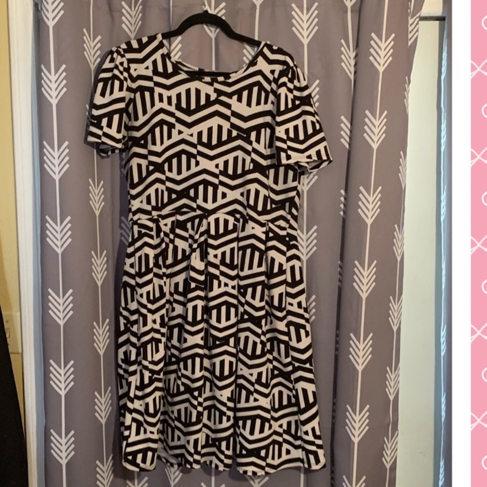 Lularoe Amelia